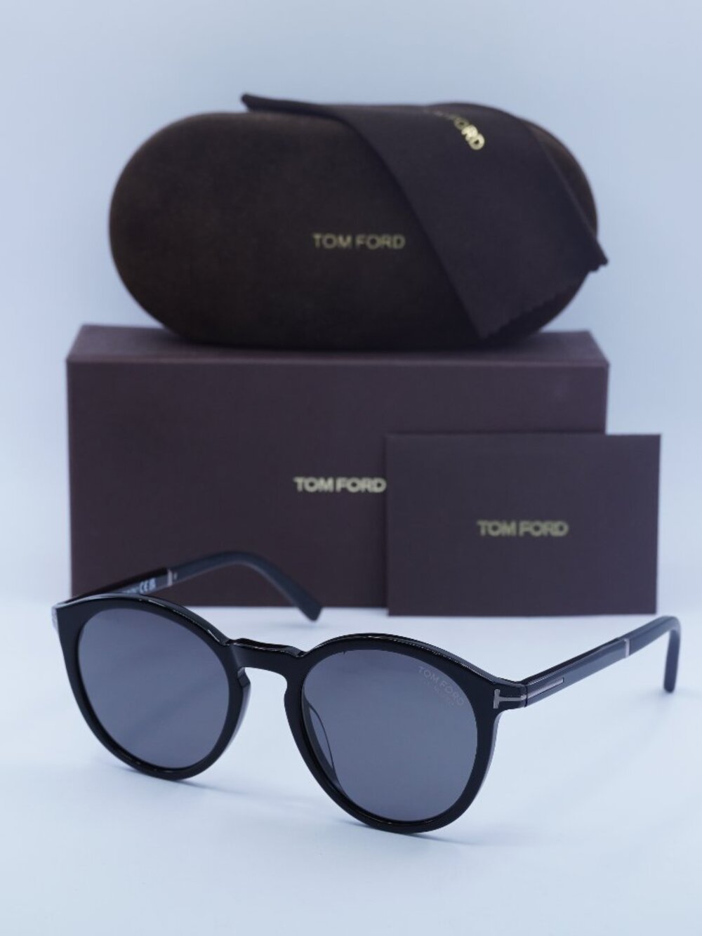 Tom Ford Lorelai FT1021-N 01D Round Sunglasses - Shiny Black / Smoke